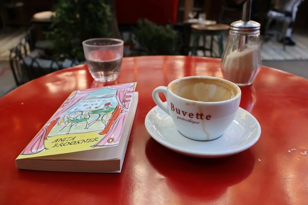 Elevate your dessert game: a divine pistachio and rose water cake frosted with fragrant cardamom – your ultimate step-by-step recipe guide!